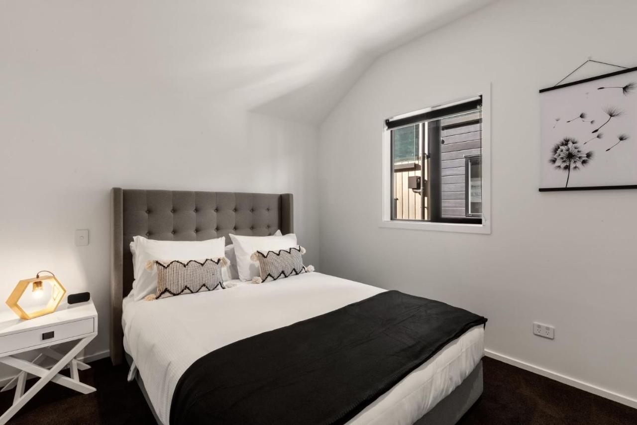 Alex Apt With Onsite Gym And Walk To Town 퀸즈타운 외부 사진